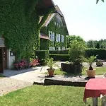 Chambres D'hotes Les Templiers Bed & Breakfast