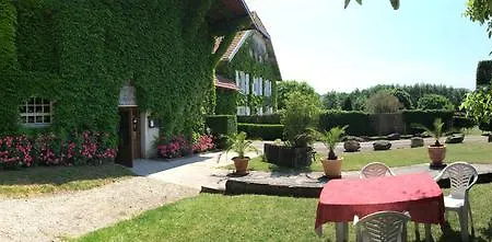 Chambres D'hotes Les Templiers Bed & Breakfast