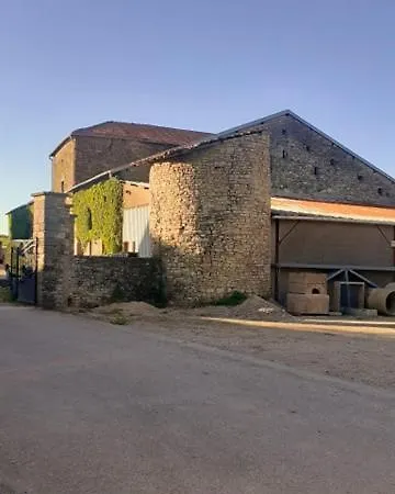 Chambres D'hotes Les Templiers Bed & Breakfast Rugney