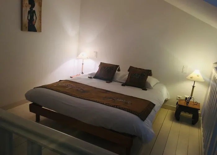 Chambres D'hotes Les Templiers Bed & Breakfast
